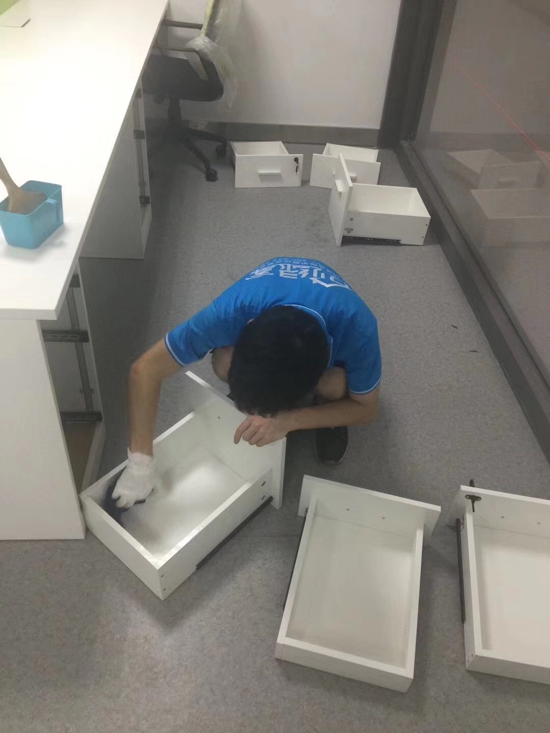 樂富設計園在一個loft創意產業園中，2760多方的一個大項目歷經創綠家兩組工程師兩天兩夜的治理，典型loft式的裝修異味大大降低。樂富設計園的治理源于創綠家曾經為泰普森旗下一家子公司甲醛治理，治理完畢效果非常好，所以泰普森集團二次選擇我們治理。創綠家，值得您信任！