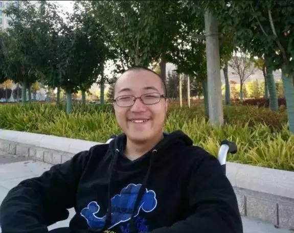 青春是用來奮斗的，除甲醛的青春最美麗！