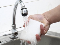 廚房去污神器“魔術擦” 竟然甲醛超標！ 你家有嗎？